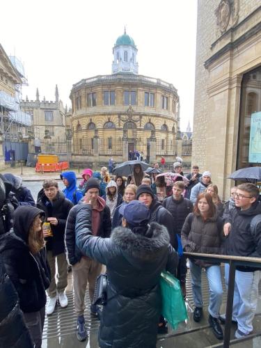 380609569 888870926290858 7743782735037847922 n