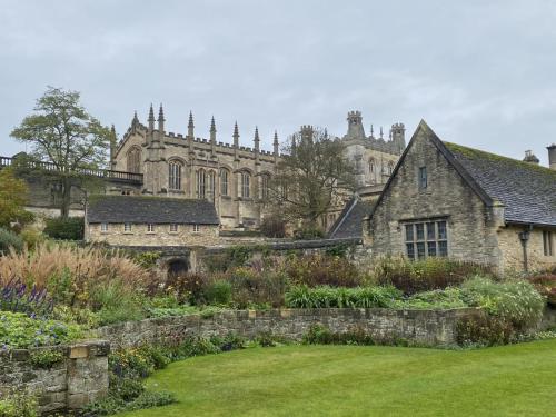 380702396 354813110558942 3136299673499847321 n