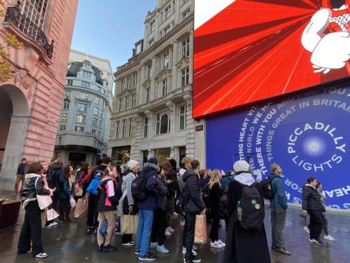 382440137 330168696309164 8793972212603283312 n