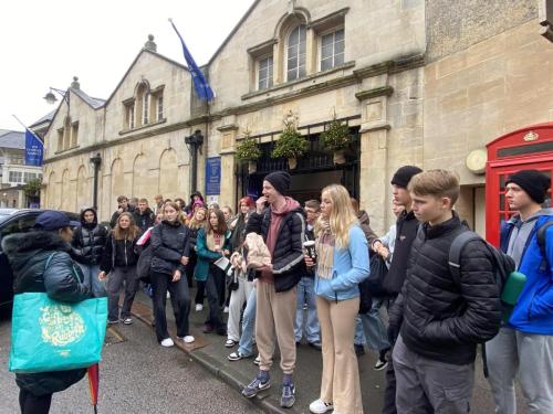 384560468 895943801880654 6436124893290239346 n