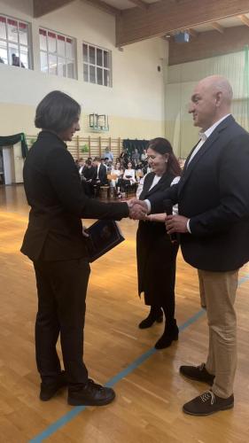 received 1185260798828649