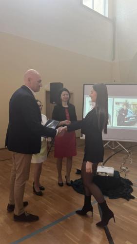 received 1273042930283888