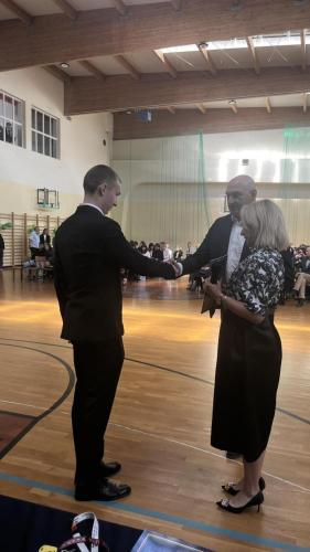 received 1298824514324963