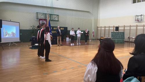 received 1305239460057556