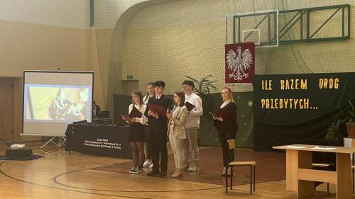 received 1439213133497962