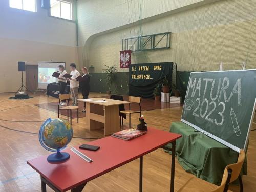 received 563492872565145