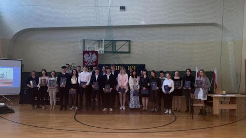 received 913667846402400