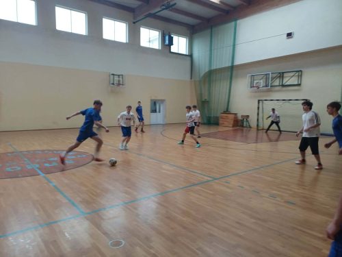 649631681 1214253093824494 4761517651444516610 n