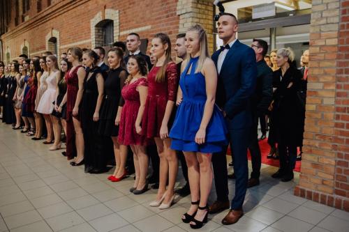 Studniówka Toruń 164
